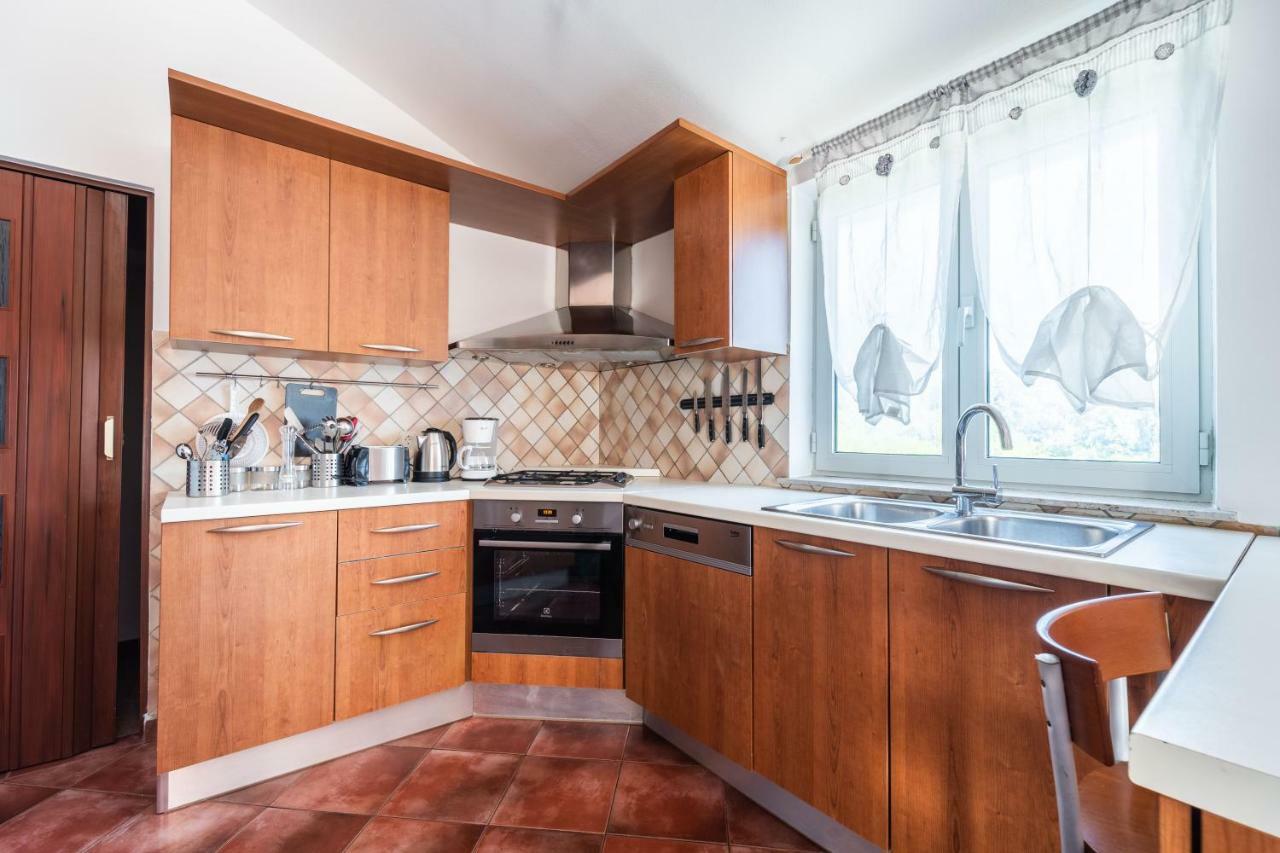 Apartman Debora Sa Privatnim Bazenom Pula Exterior foto
